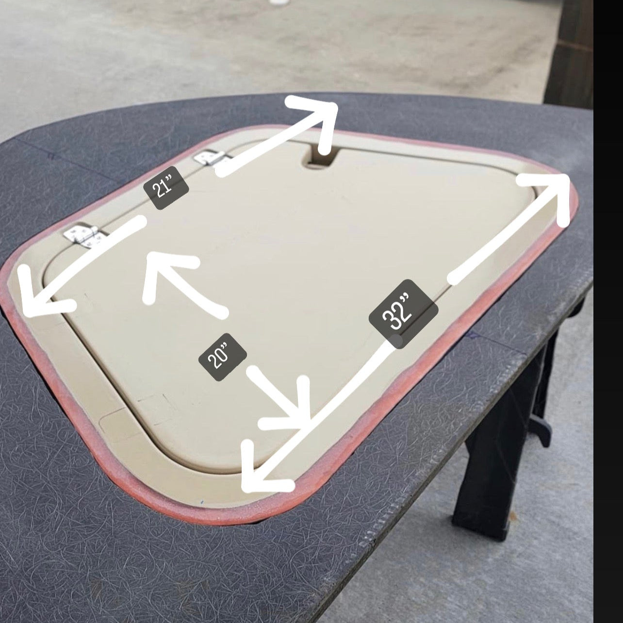 Anchor Hatch with Gutter