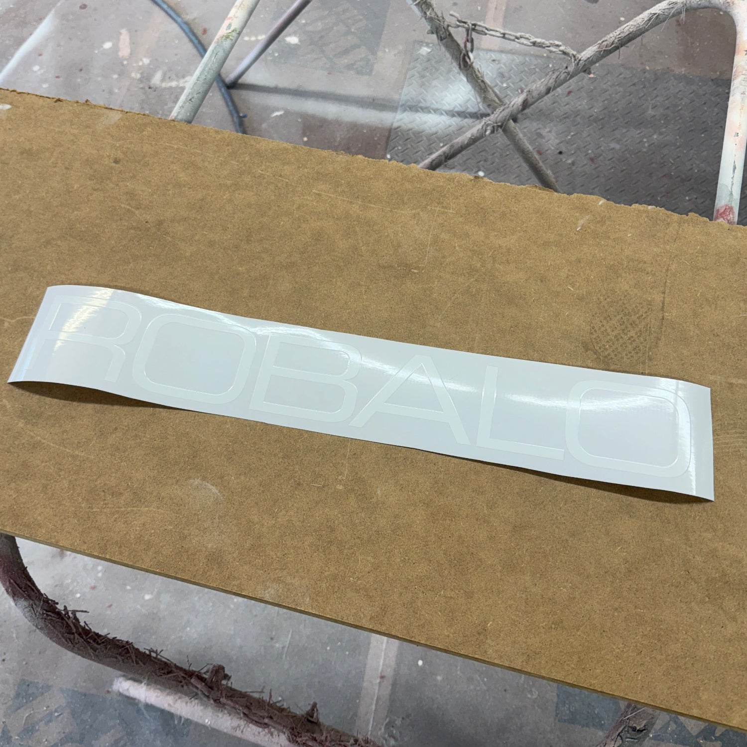 robalo_marine_boat_decals_white