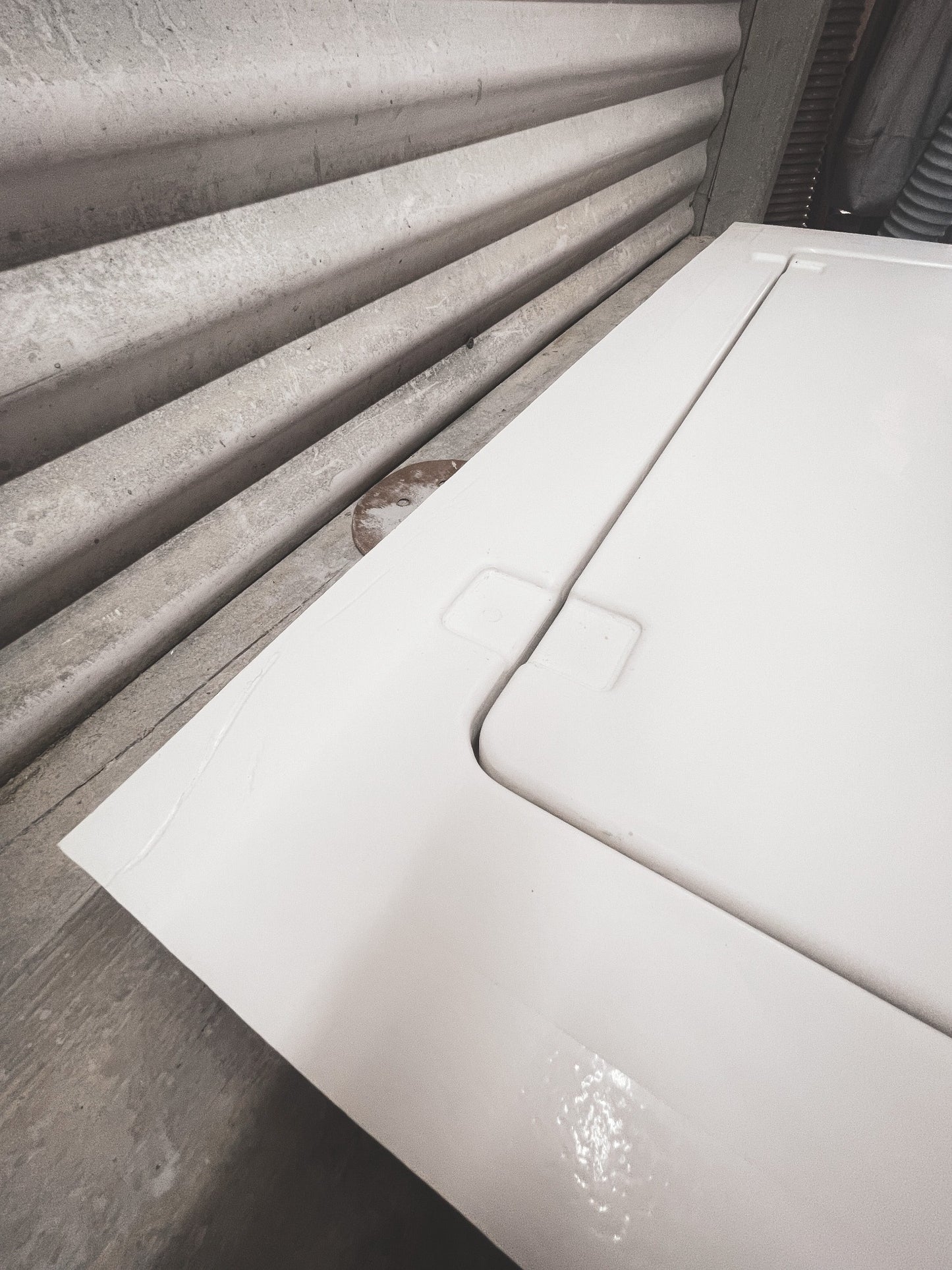 hinge recess on fiberglas boat hatch