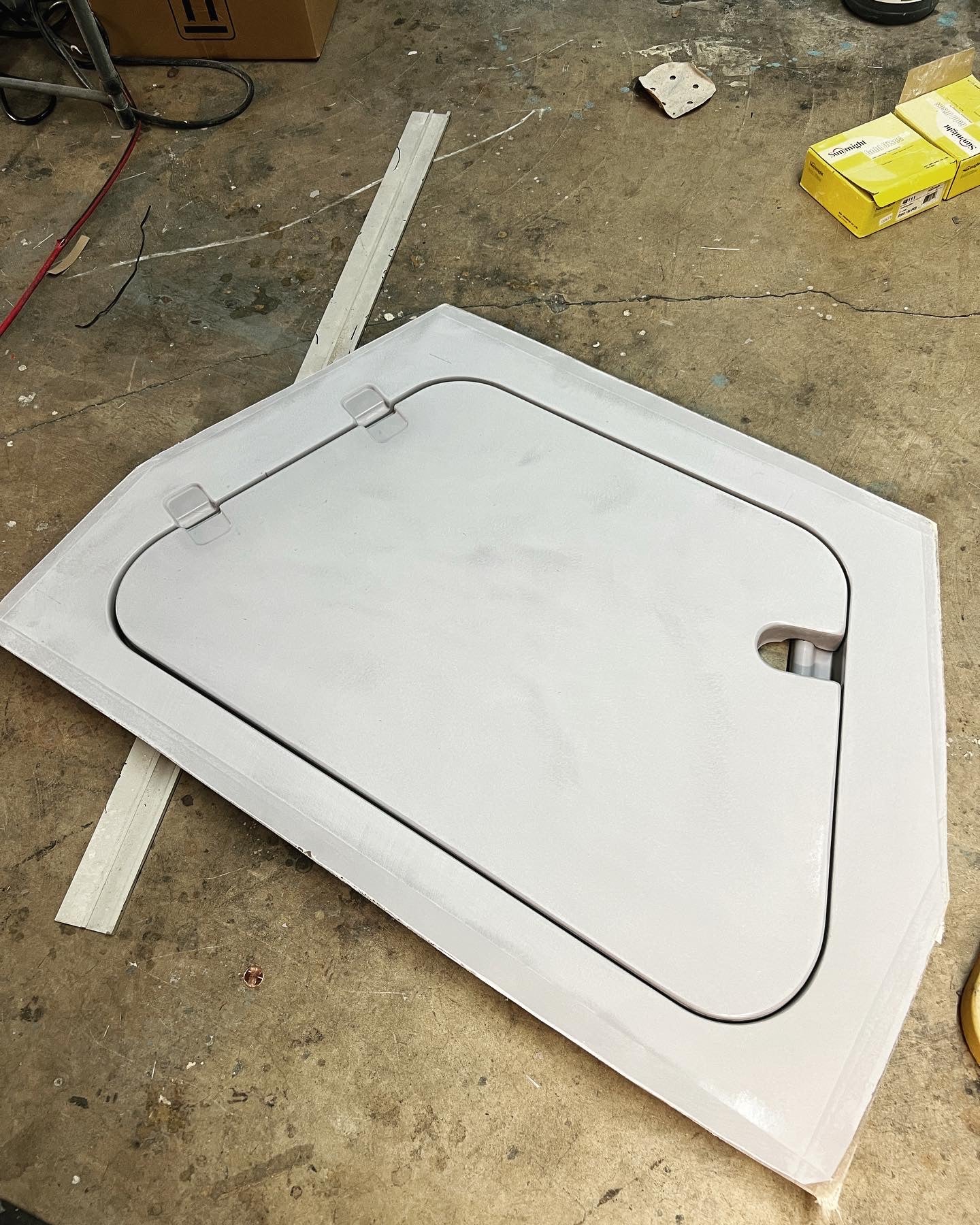 Anchor Hatch with Gutter